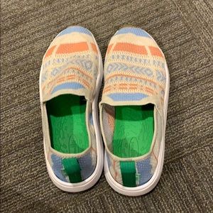 Size 9 Sanuk slip-on sneakers